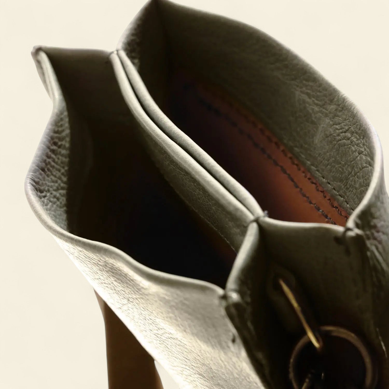Hines A.S.98 Handbags