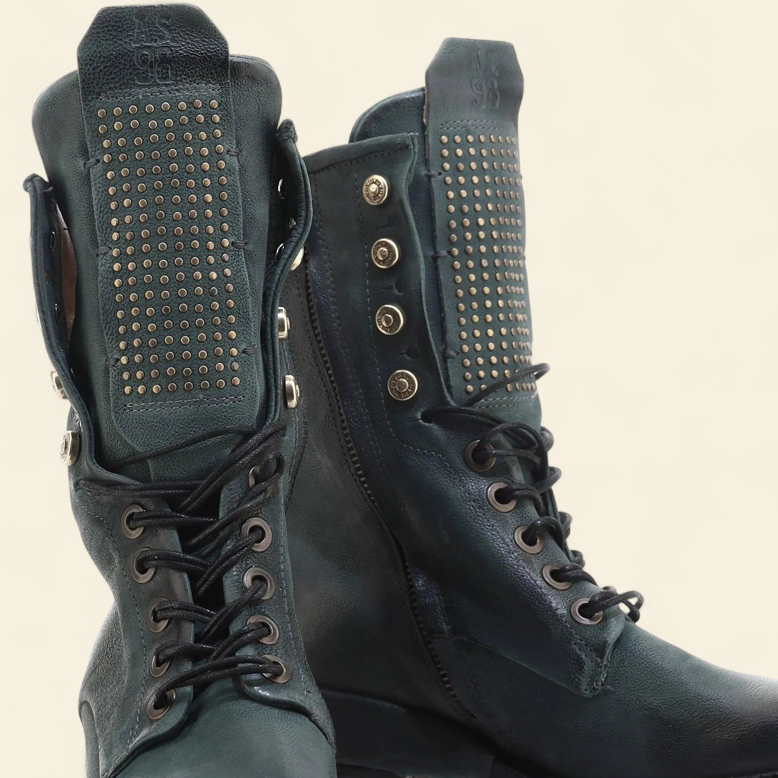 Saunder A.S.98 Fall24