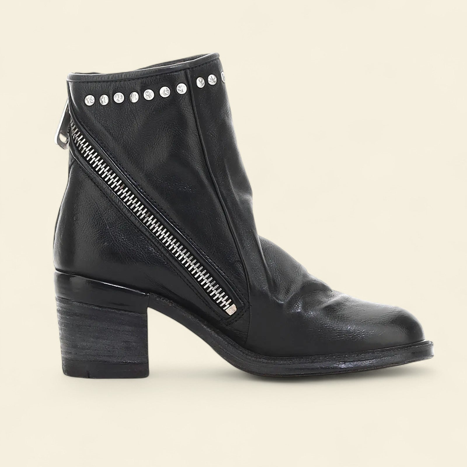 Jeane A.S.98 Fall24