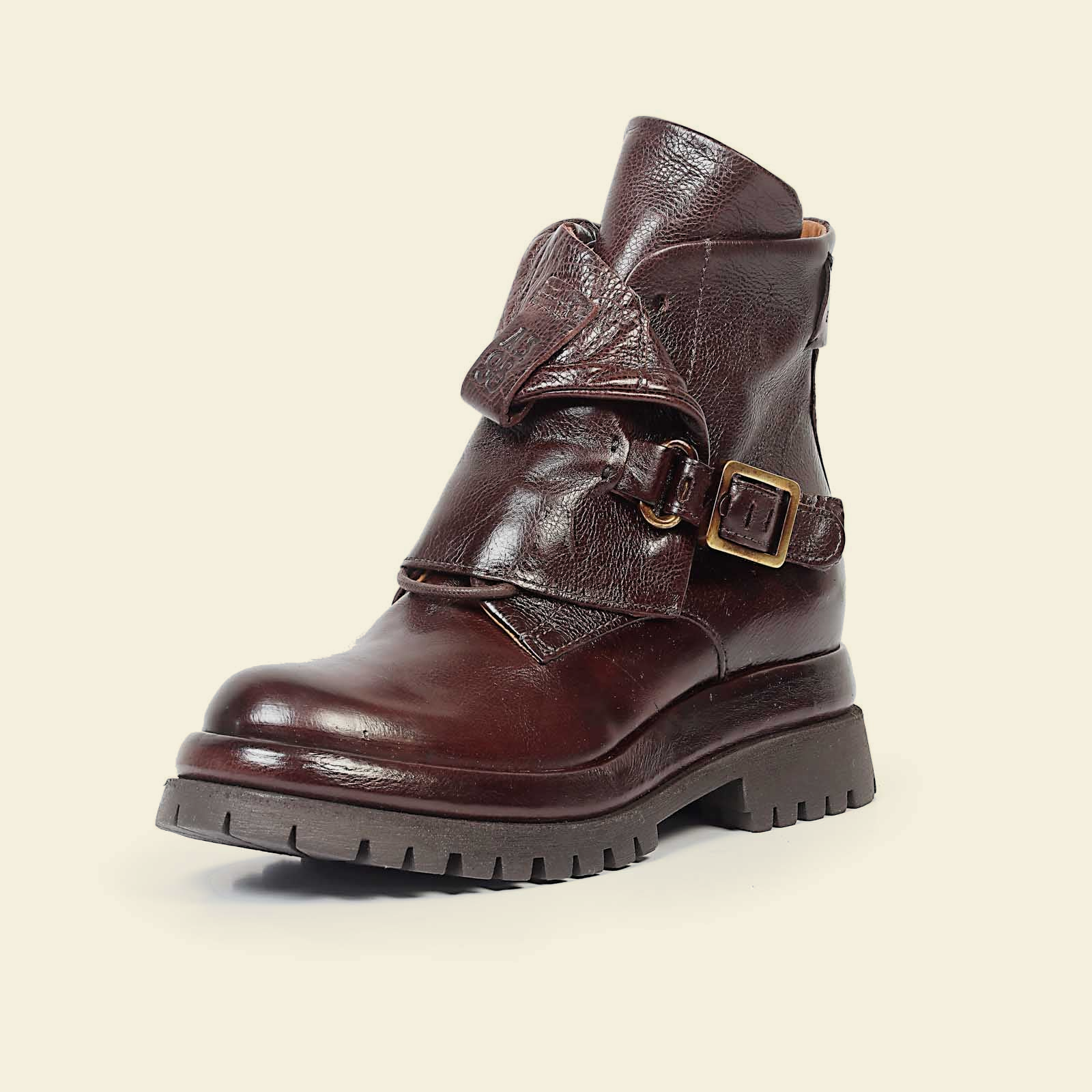 A.S.98 DRAKIE Ebony leather ankle boot, three-quarter view