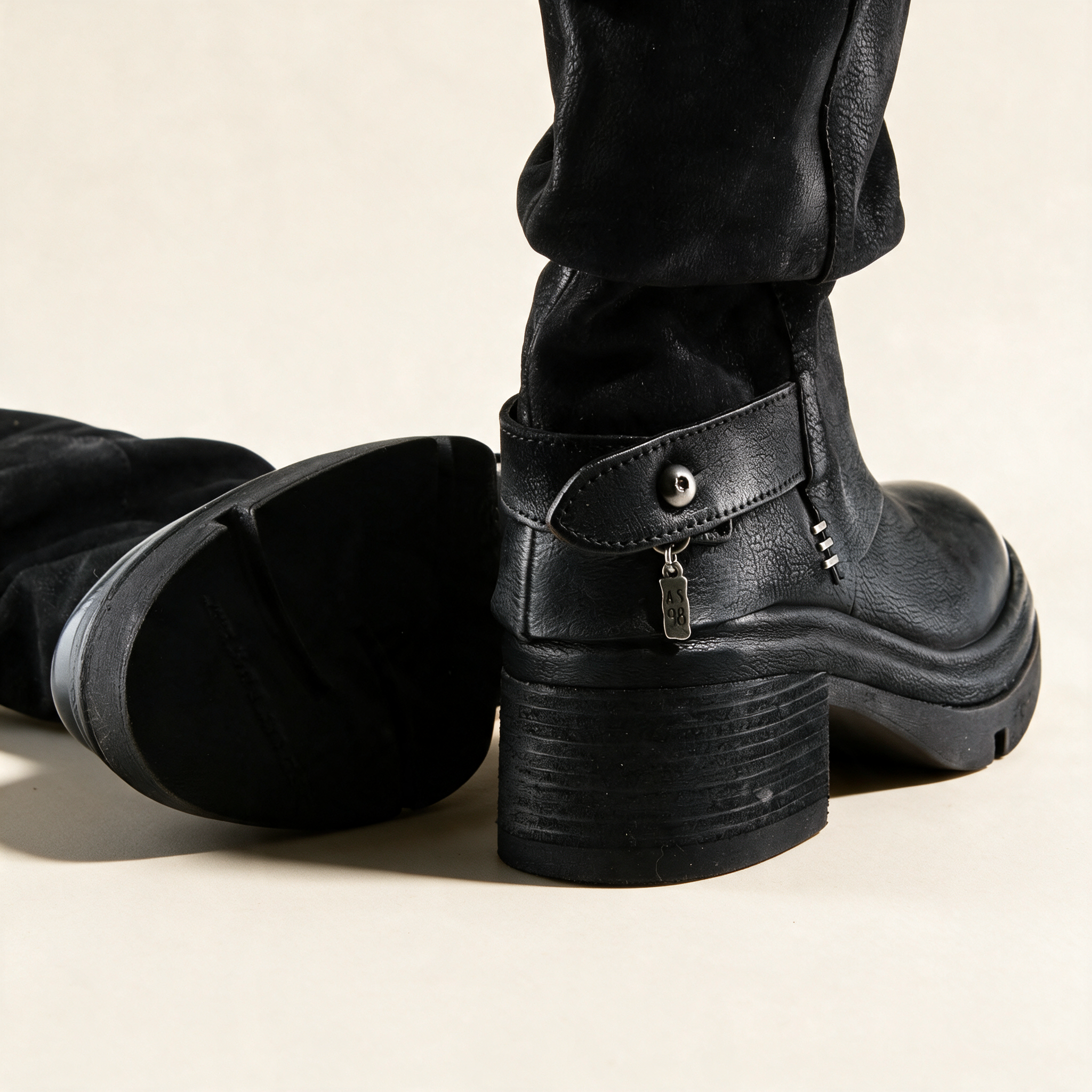 A.S.98 SERENA Black tall boots, toe and profile detail 