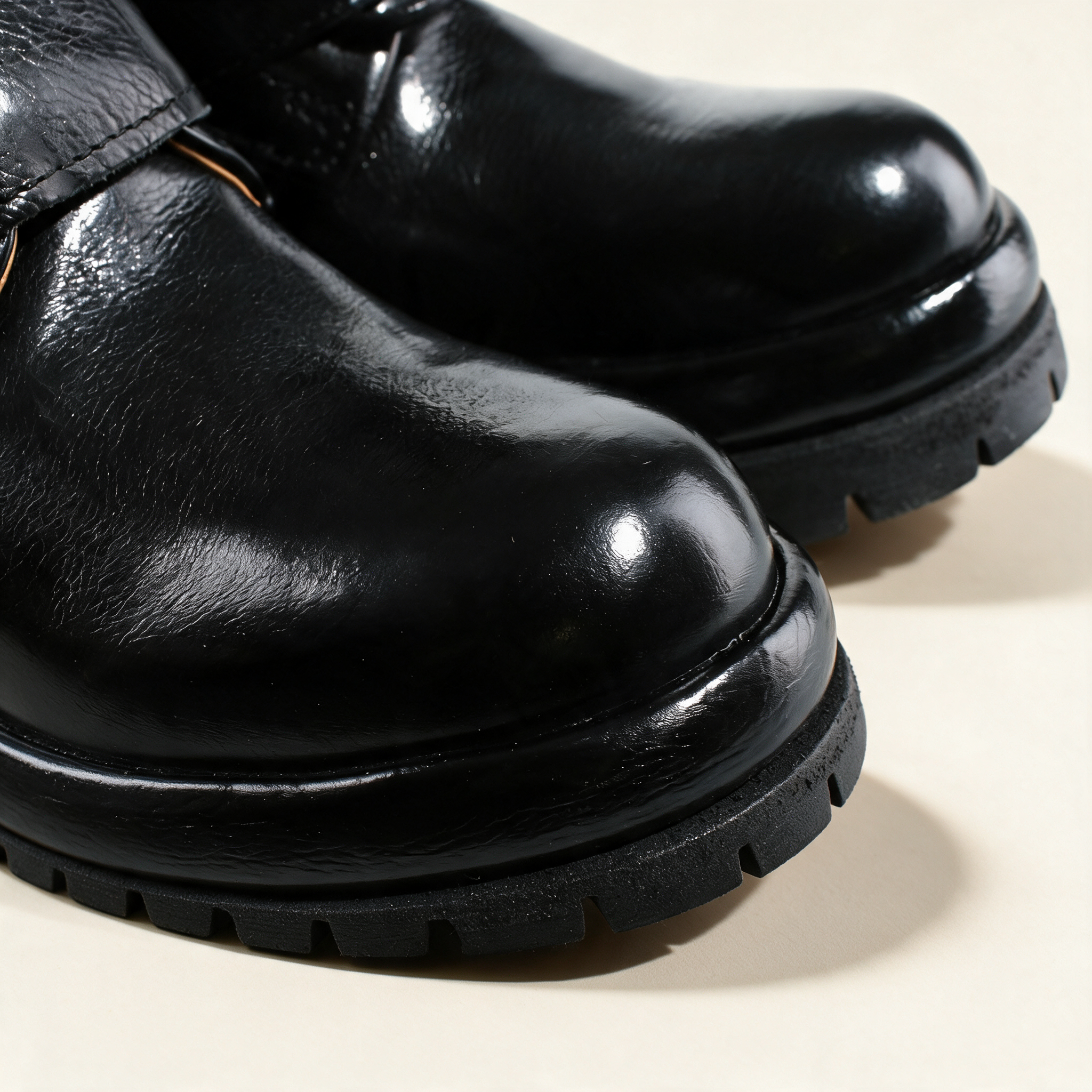 A.S.98 DRAKIE Black ankle boot, rounded leather toe detail 