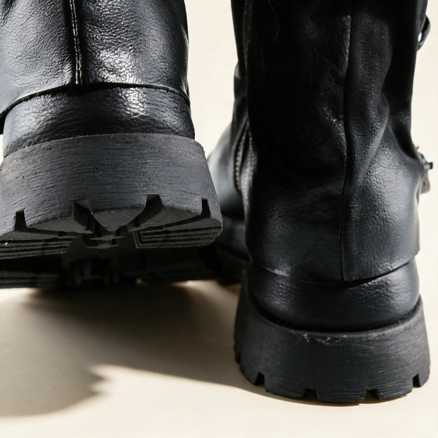 A.S.98 VALORA Black tall boots, shaft and silhouette detail 