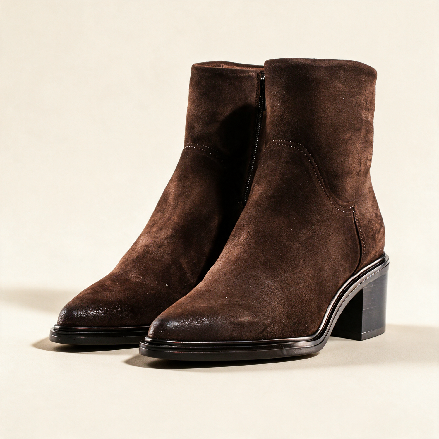 MJUS BRIO Brown ankle boots, pair three-quarter view 