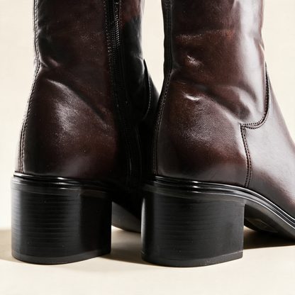 MJUS BRIO Chocolate ankle boots, leather and finishing detail 