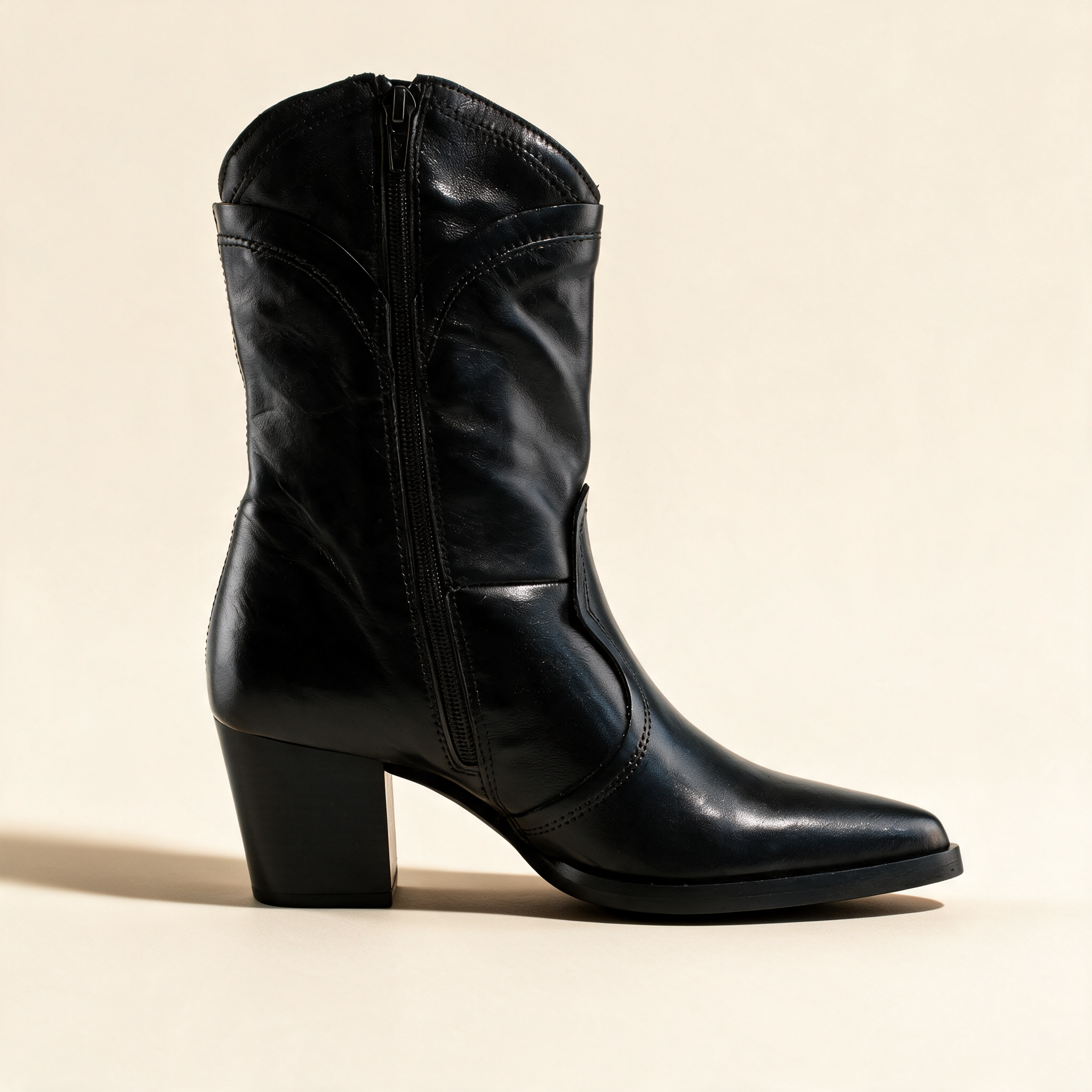 MJUS LUNA Black ankle boots, front view 