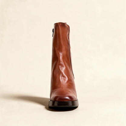 MJUS MADDALENA Cognac ankle boots, front view 