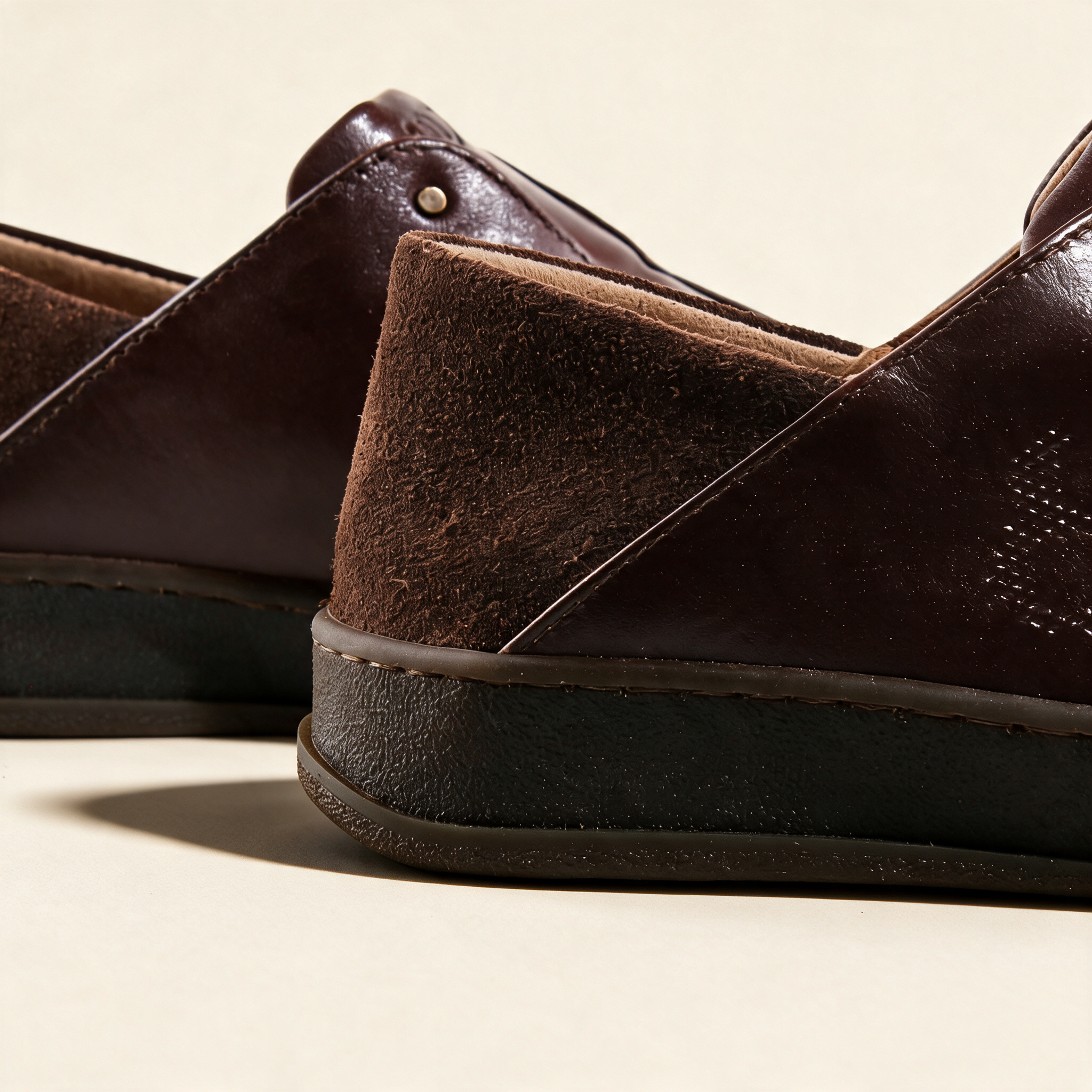 MJUS CORA Chocolate sneakers, heel and sole detail 
