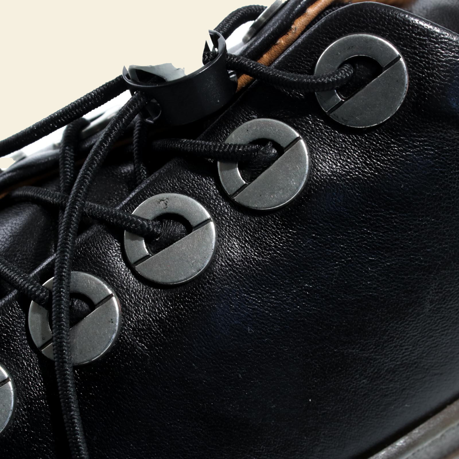 MJUS CETA Black sneakers, leather and finishing detail 